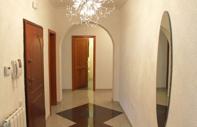 Luxury Apartment in Opatija for 8 People With Pool and Silk Bedding - Photo 16