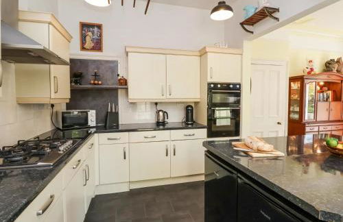 Where Families Reconnect And Dogs Truly Belong - Foto 5