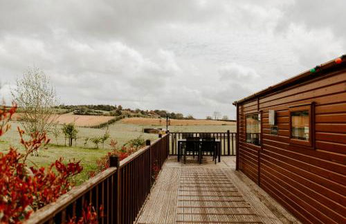 FAIRVIEW FARM Holiday Accommodation 14 Luxury Lodges, Cabins, Dog Friendly, Suitable for Couples, Families and Groups, Wedding Guests , Corporate events, Sleeps 2-65 guests in Ravenshead, Nottingham near Sherwood Forest, set in 88 acres - Photo 64