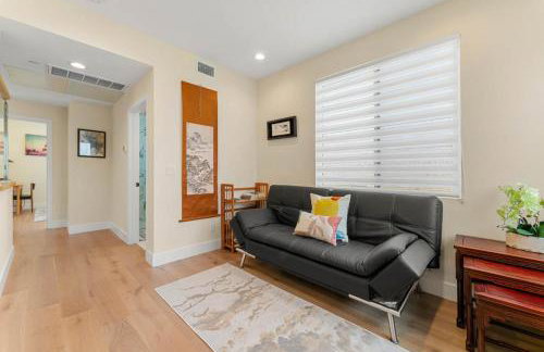 Spacious Mountain View 4 Bedroom Modern Home - Foto 8