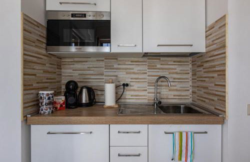 GuestHost - Comfy Apartment close to the Station with Courtyard - Foto 5