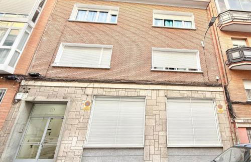 Metro Avenida de América 11 AMCH Hospedaje - Photo 41