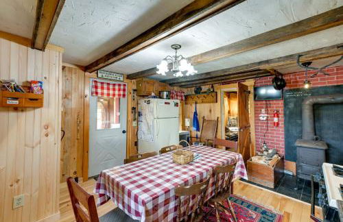 Peaceful Oakfield Cabin on Mattawamkeag River! - Foto 8