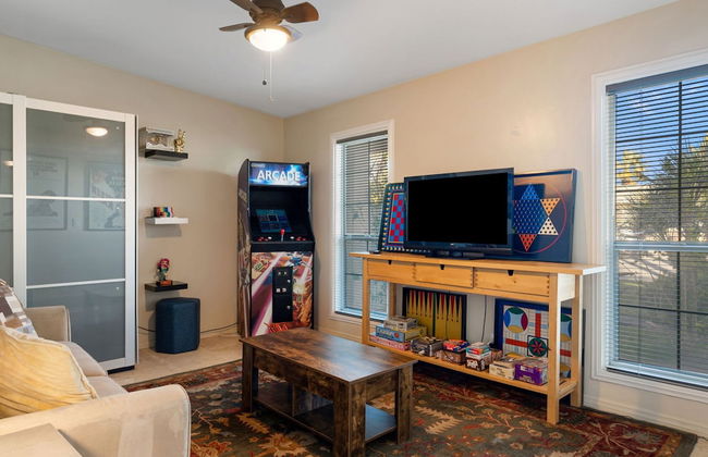 The Palms- Pool Jacuzzi and Pet Friendly - Photo 36