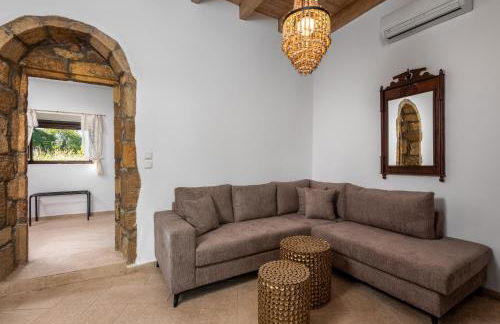 Villa Claudia in Lardos - Photo 2