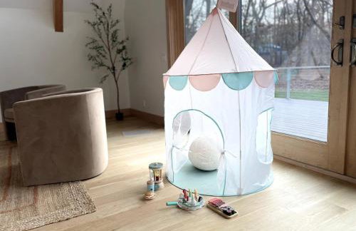 Luxury 5BR A frame w Heated Pool, Walk to Beach - Foto 24