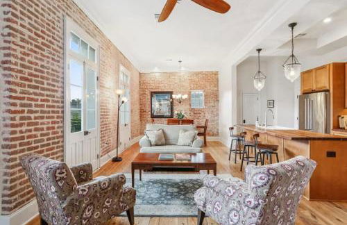 The Burgundy House #2 steps to the French Quarter - Foto 2