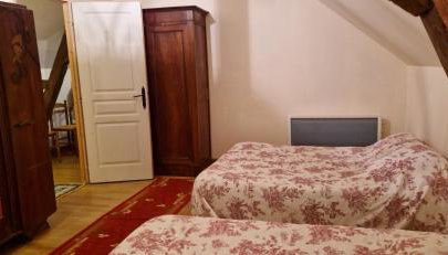 Gîte de groupe du Château de la Mézière - Foto 4, wardrobe