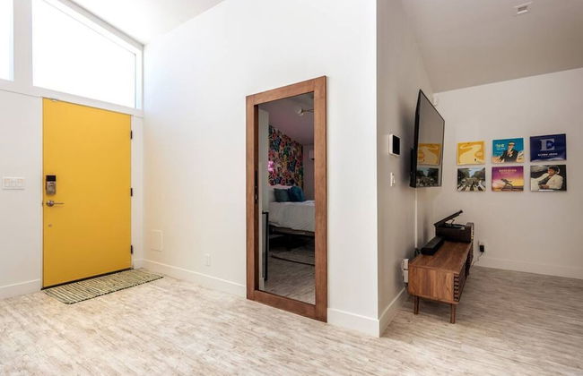 Mid-century Gem w Secret 4th Bedroom Near Downtown - Foto 49