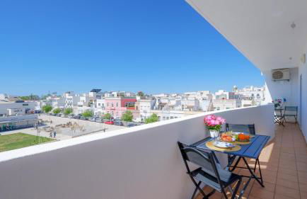 City center Private parking Sea view - Photo 1