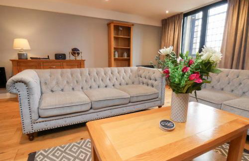 Mallard Engine Shed - Photo 5