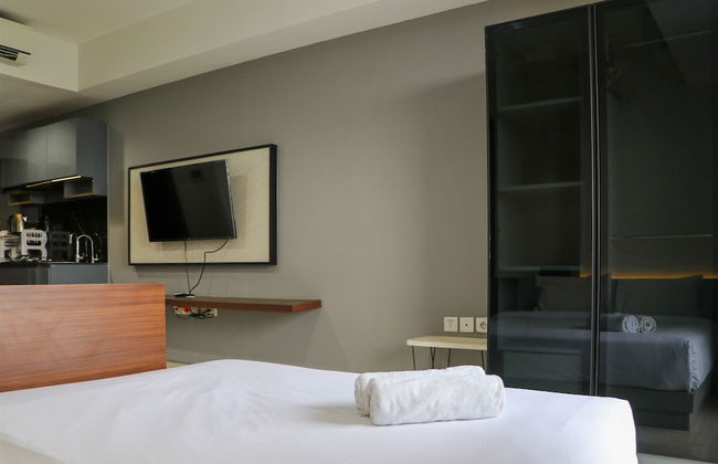 Beautiful Pool View Homey Spacious Studio At West Vista Apartment - Foto 3