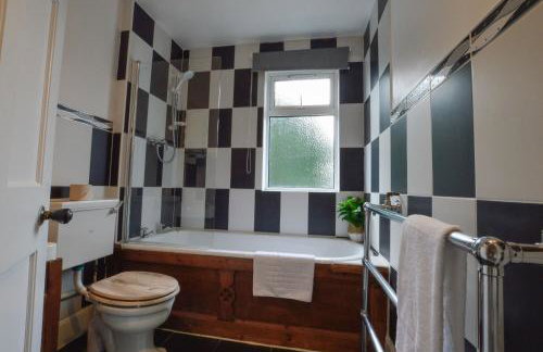 Cologin Farmhouse - Photo 29