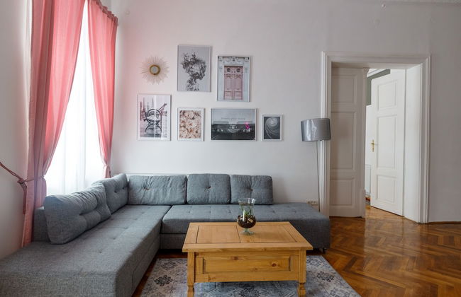 Mira Central Residence - Photo 29