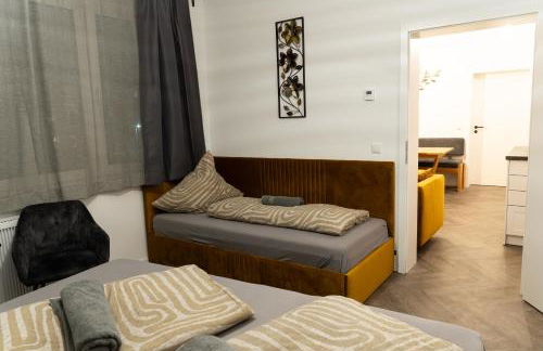 New central 2-3 room apartments with parking near train station & casino - Foto 10