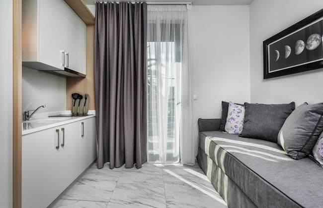 Nymphes Deluxe Accommodation - Photo 10