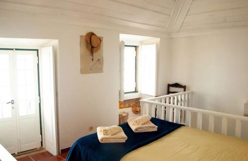 Charming Coastside Villa - Photo 6