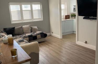 Modern Luxe Maisonette Near Station With Free Parking - Foto 8