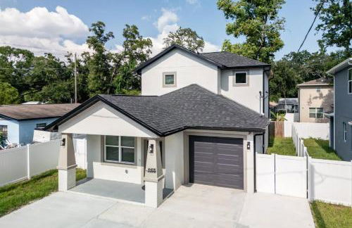 Tampa 3BR Near Zoo & Cruise Port - Sleeps 8 - Foto 1