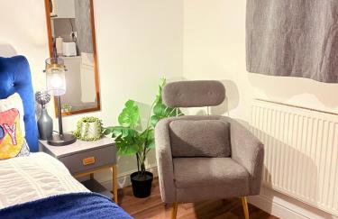 Stylish studio 8,Weekly, Monthly stay deals,Parking,Contractors,NHS,Families, Relocators, nr Sandwell hospital - Foto 8
