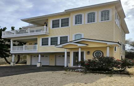 Wifi, Decks, Rooftop Deck, Beach Badges, Beach Chairs, Ocean Side Reverse Living Home Only Third 3Rd From The Beach Brant Beach, 12578 - Foto 25