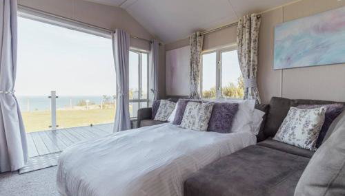 The Lodge - Dog-Friendly Sea View Lodge - Pool available for Long Stays - Foto 3