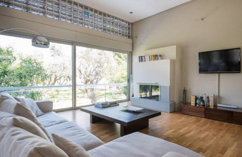 Studio Rio Unique Space With Garden and Garage - Photo 11