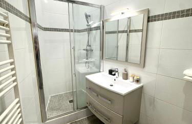 Arc de Triomphe 5 minutes away by walk - Foto 19