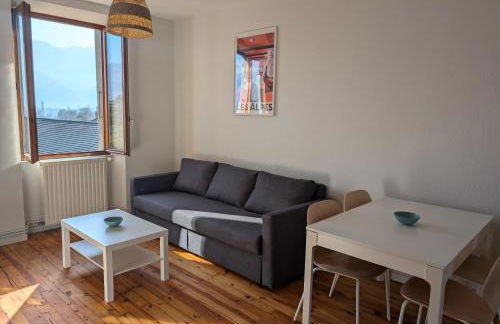 Appart 65m2 avec 2 chambres dans ferme rénovée - Parking gratuit - Grande vue montagnes - Foto 3