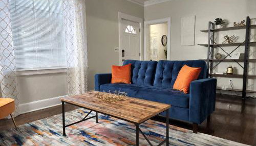 Spacious Centrally Located 3 Bed 2 Bath - Sleeps 8 - Foto 4