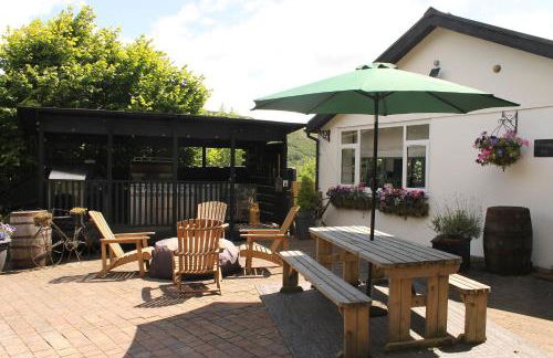 3-Country retreat with outdoor kitchen and pizza oven! - Foto 2