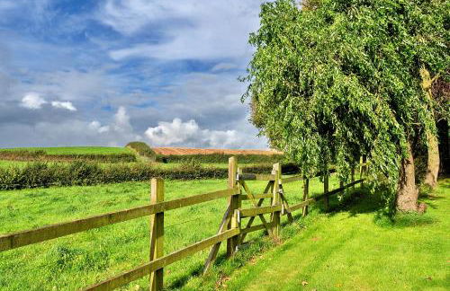 Finest Retreats - The Barn at Prowses Farm - Photo 39