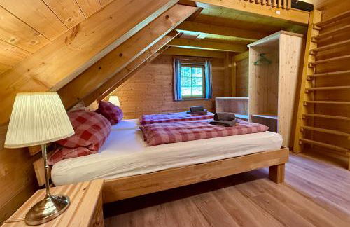 Holz-Ferienhaus Oberbrändi: Kachelofen, Sauna, WLAN, am Wald - Foto 13
