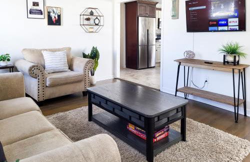 Spacious 2-BR 1-Bath King suite! - Foto 1