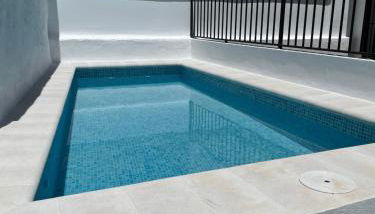 Apartamento nuevo con piscina en el centro "Doña Paca-Ronda" - Photo 5