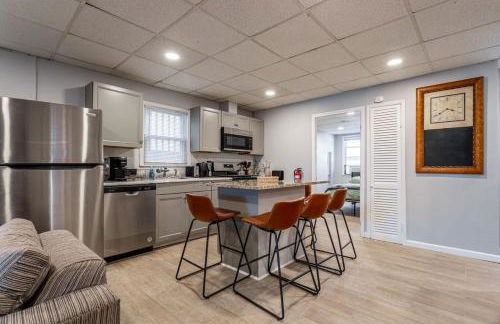 Updated 3BR 2BA Apartment Near NYC Airport - Foto 12