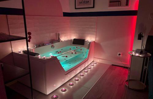 Appartement Thème Années 60' l Baignoire Jets l Clim l Netflix - Foto 39