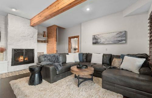 Wow Views! Hot Tub, Sauna, 85 inch TV, Pool Table - Foto 28