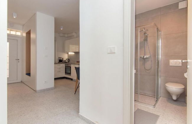 The Rose Garden Apartments - Photo 35