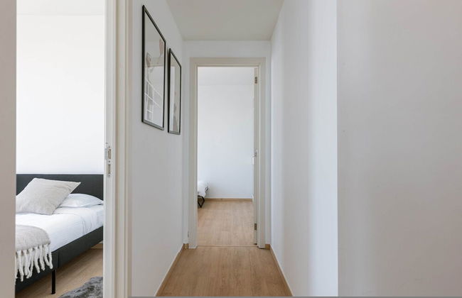 Stylish two Bedroom Apartment in Antwerp - Photo 17