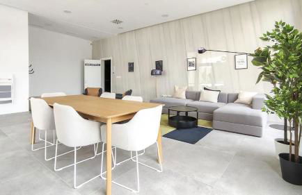 Urban Sky with Balcony and Sea View P&O 26H - Photo 45