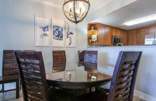 Gorgeous Overlooks The Courtyard in Classic Coastal Style Waterscape C400 - Foto 27