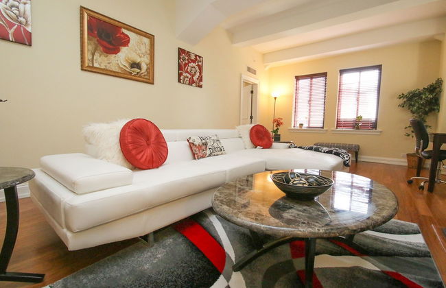 Renaissance Properties - W Rittenhouse Sq - Photo 1