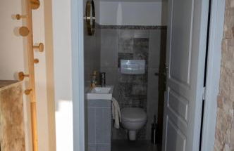 Rez de maison neuve Piscine WiFi Poolhouse en Pierre - Foto 19