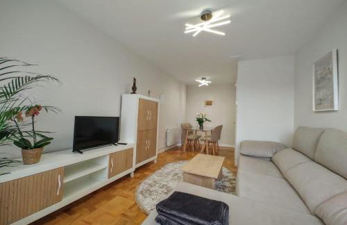 Piso confort céntrico y vistas Registro turismo VAT 01693 - Foto 1