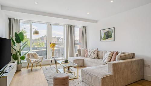 Luxury Apartment - West Wimbledon with Cinema & Game Room, Gym, Parking - Foto 2