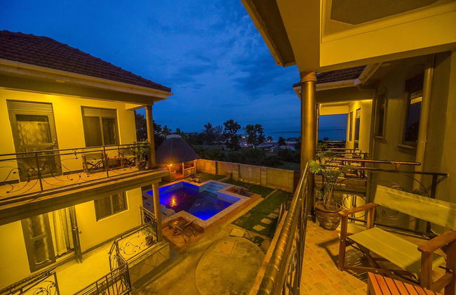 Victoria Breeze Hotel Apartment - Photo 12