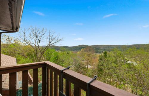 Holiday Island Escape w/ Panoramic Lake Views - Foto 25