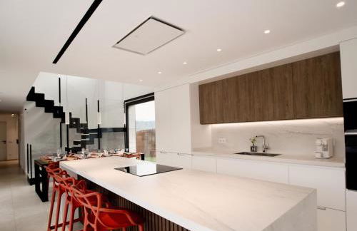 Stunning Design Villa with large private Pool 30sqm - Foto 22