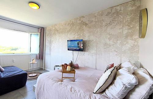 LeRelaisdOdile - Idéal PRO & Couple - Studio Cosy - Proche Metro - Parking Gratuit - Mons-en-Barœul - - WIFI HD - Smart TV - Entrée Autonome - Foto 7